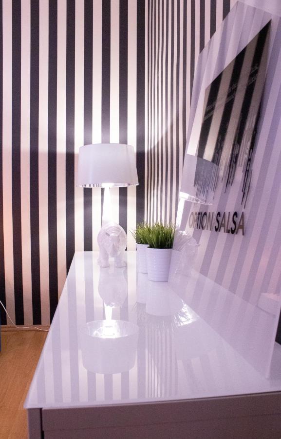 Como Design-Apartment Close To Isar River Area - Centrally Located Мюнхен Экстерьер фото